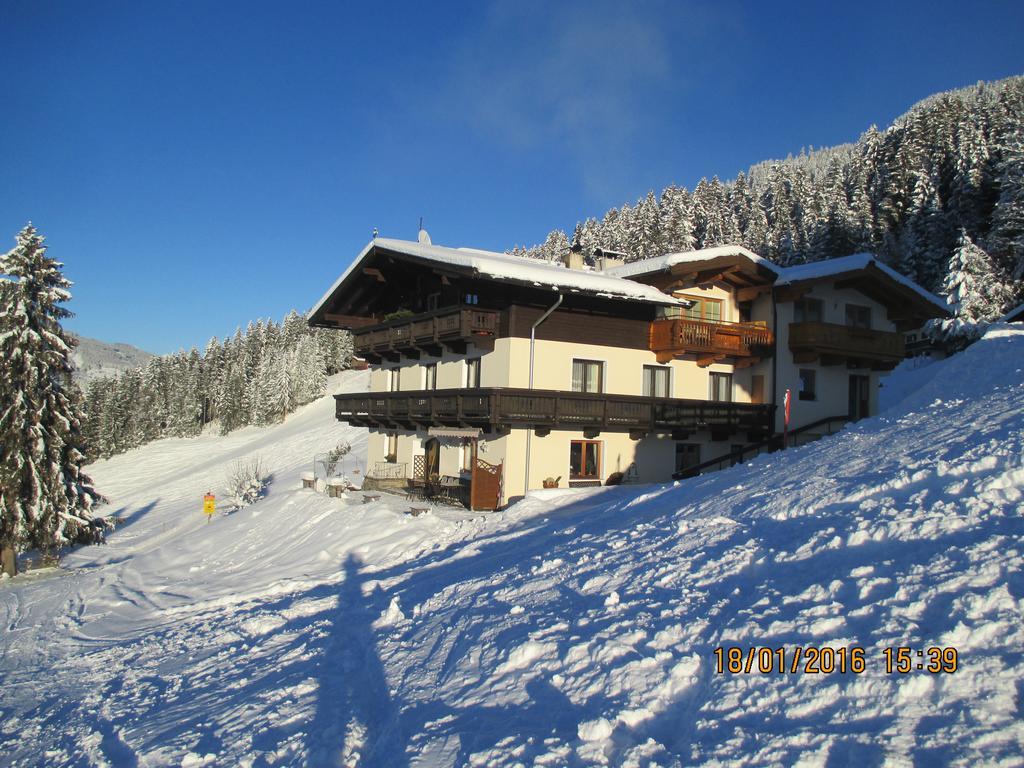 Haus Bergfried Hotel Westendorf Exterior photo